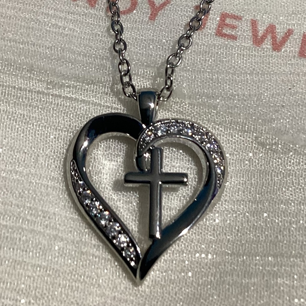 💕 Sentimental Silver Cz Diamond Pave Sparkling Heart Cross Necklace